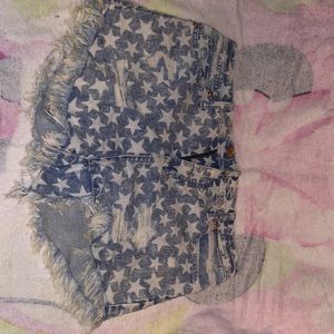 Star design, Denim, High rise, shorts. Size 6/28